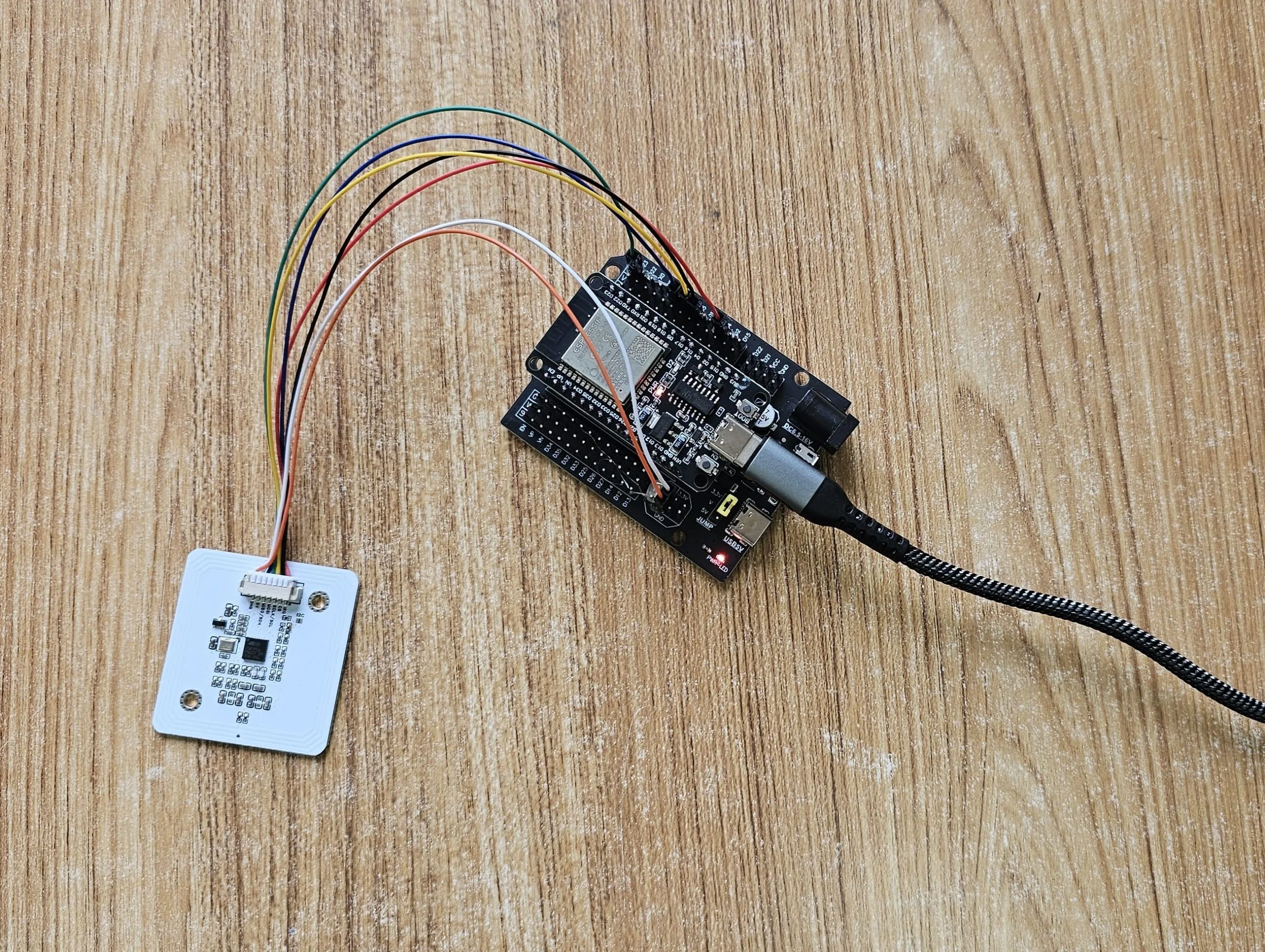 ST25R3916 NFC Reader Module – back view – ELECHOUSE